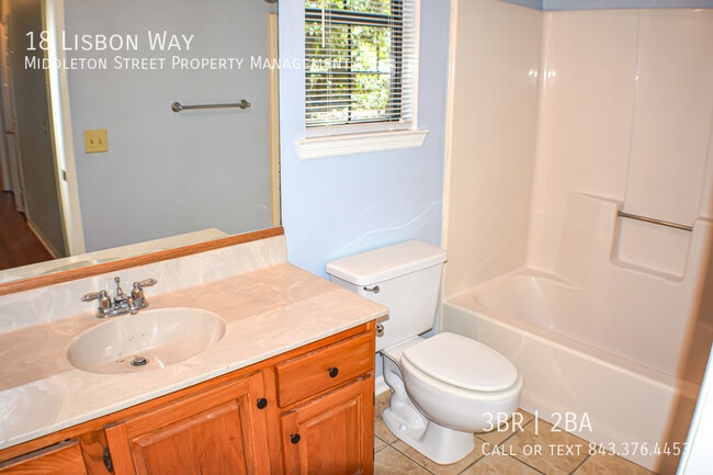 Building Photo - 18 Lisbon Way