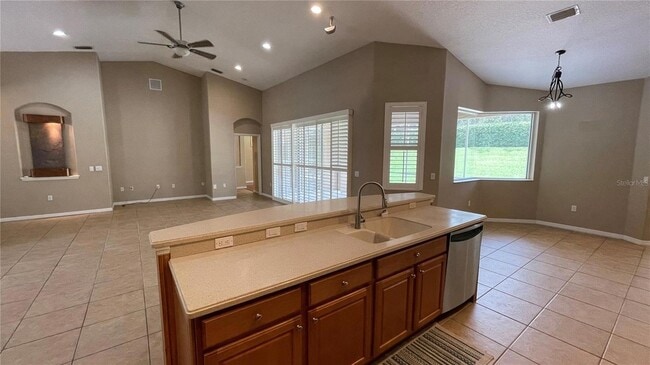 Building Photo - 7704 Drayton Cir