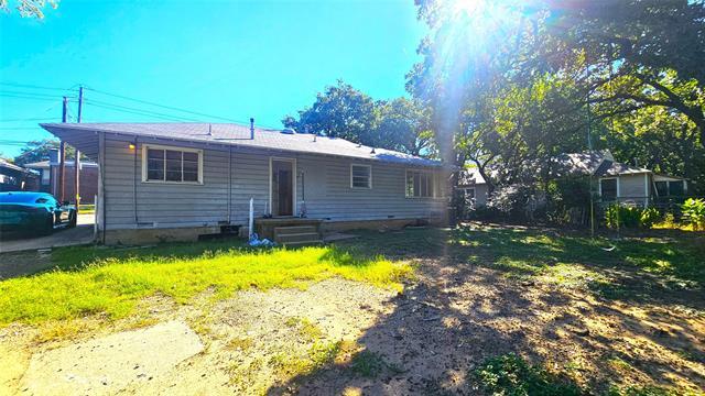 Building Photo - 2621 N Locust St