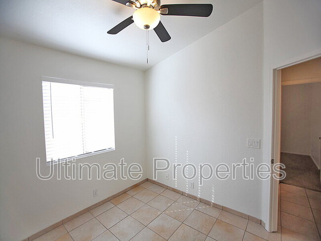 Building Photo - 8644 W Mauro Ln