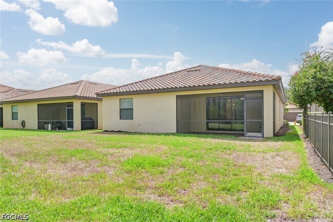 Building Photo - 10973 Cherry Laurel Dr