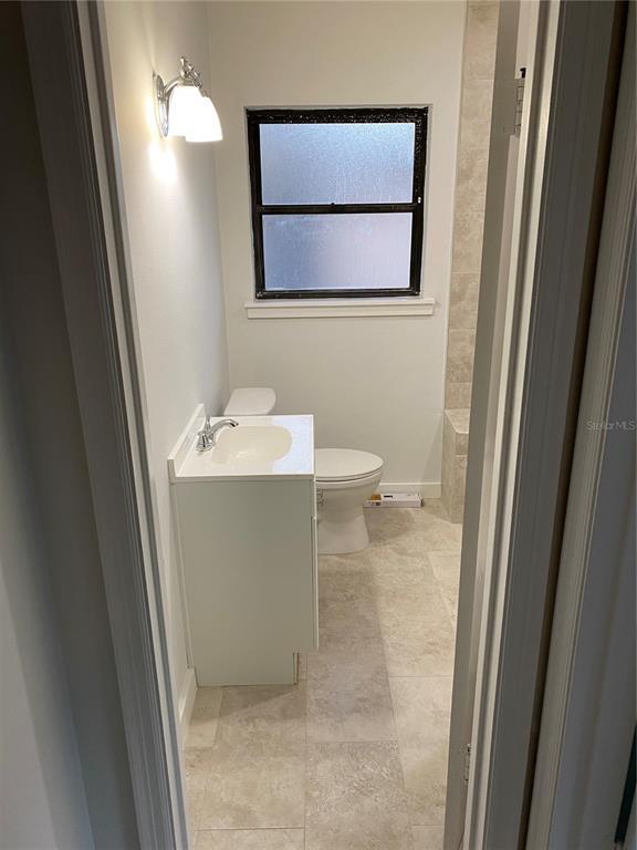 Building Photo - 727 27th Ave S