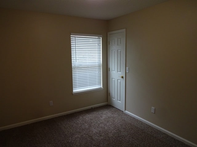 Building Photo - 2001 E Lymington Way