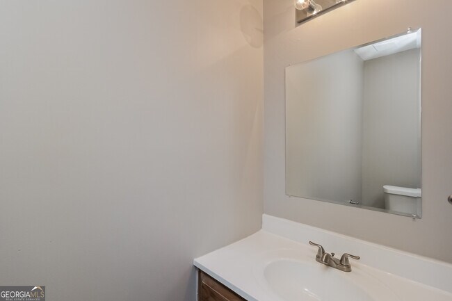 Building Photo - 6481 Alford Way