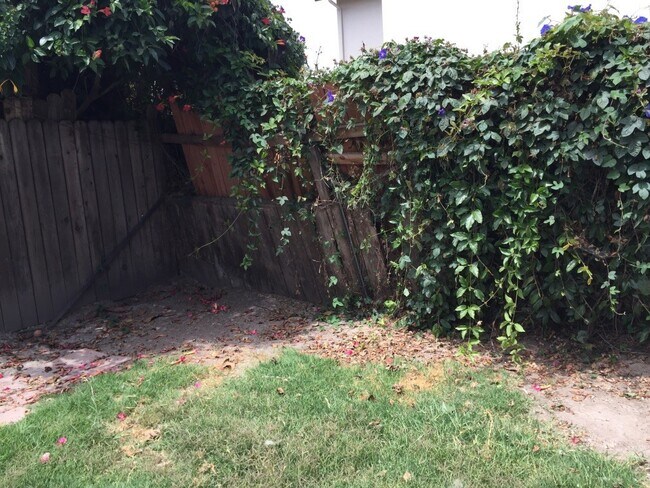 Building Photo - 6835 Trigo Rd