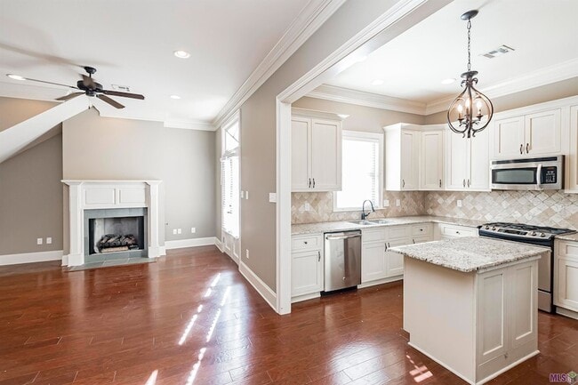 Building Photo - 755 Boxelder Dr