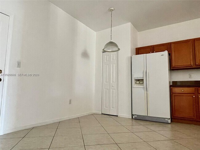 Building Photo - 4304 SW 131st Ln