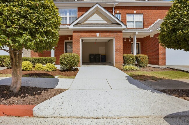 Building Photo - 1813 Willow Branch Ln