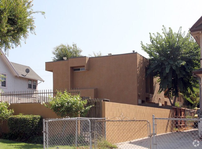 Building Photo - La Hacienda