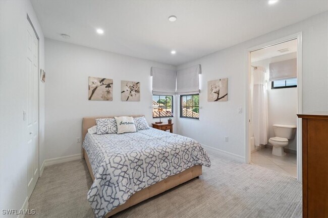Building Photo - 13884 Luna Dr