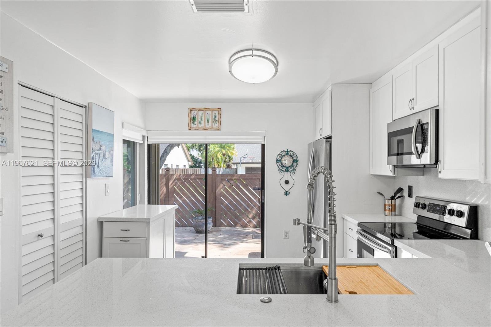 Building Photo - 9439 SW 123rd Avenue Ct