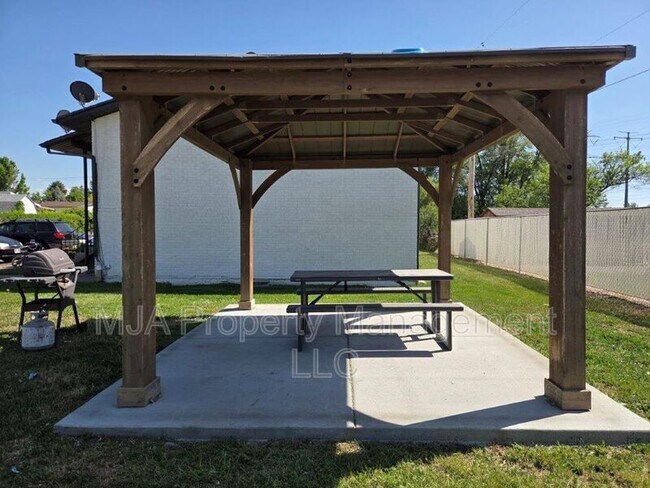 Building Photo - 1428 W 300 N