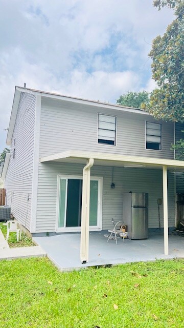 Building Photo - 2707 Mt Laurel Dr