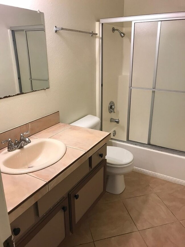 Building Photo - Welcome to this beautiful home in the high...