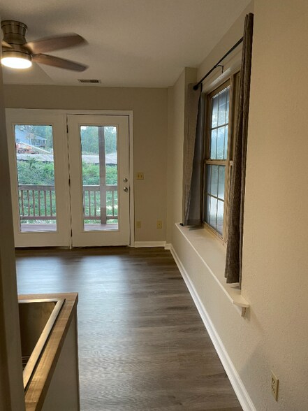 Building Photo - 125 Marina Cove Dr