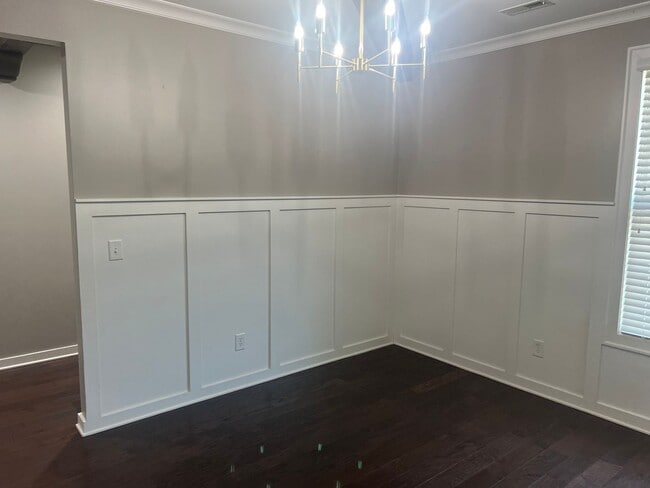 Building Photo - Must See Home In Madison City!