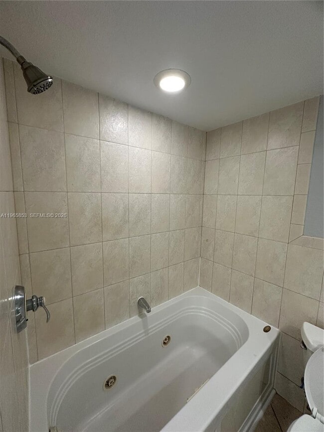 Building Photo - 7981 S French Dr