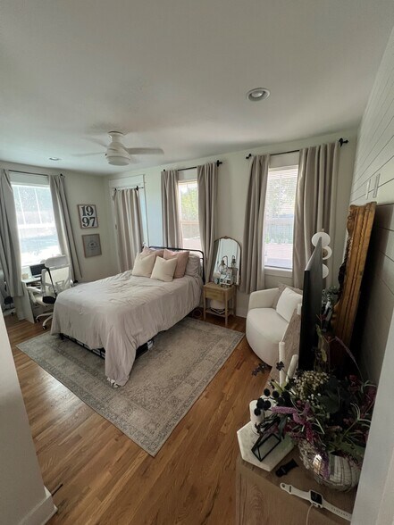Downstairs bedroom (or office) - 6361 A Ivy St