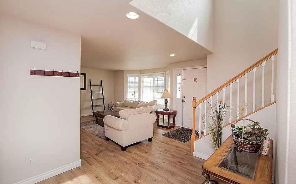 Building Photo - 7715 Galiano Dr