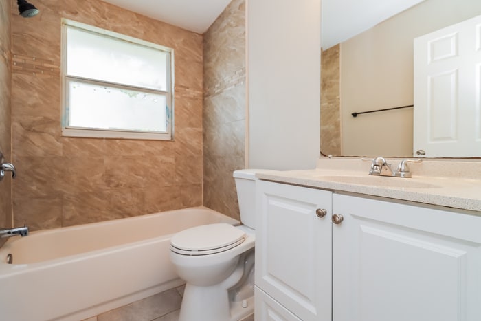 Building Photo - 2250 Norman Dr