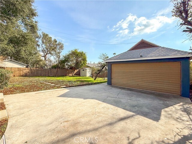 Building Photo - 634 W Mendocino St