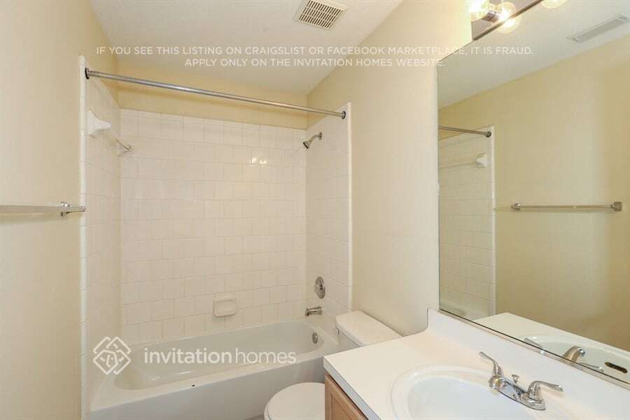 Building Photo - 21407 Somerset Park Ln