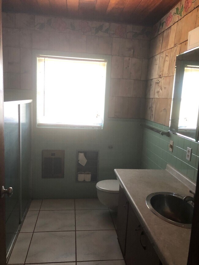 Building Photo - 4910 Ralls Dr