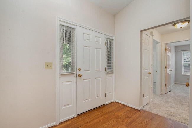 Building Photo - 7393 Maybury Ct