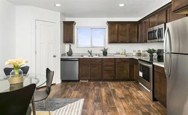 Building Photo - 4142-4148 W Miner View Ln