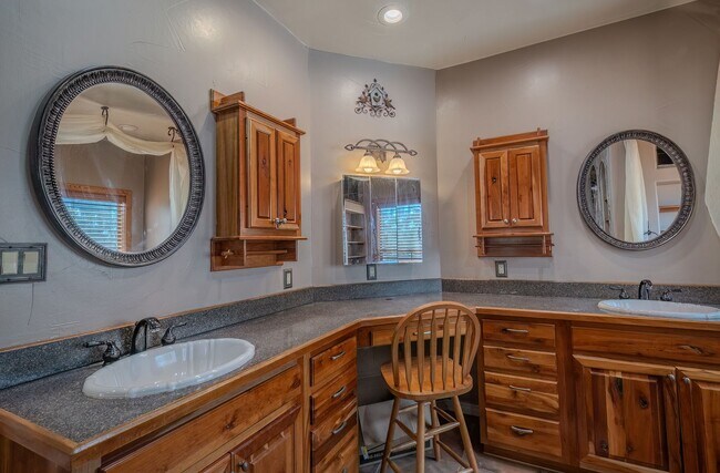 Building Photo - 111 Coker Ln