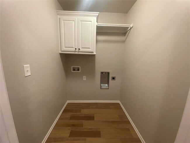 Building Photo - 4509 Black Mesa Ln