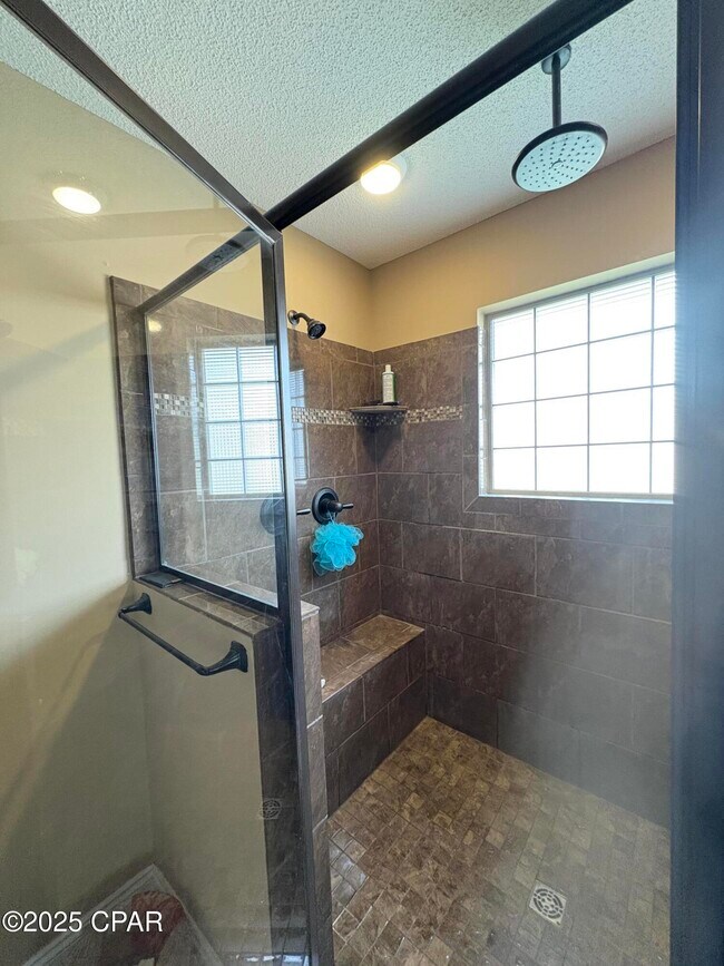 Building Photo - 4523 Bylsma Cir