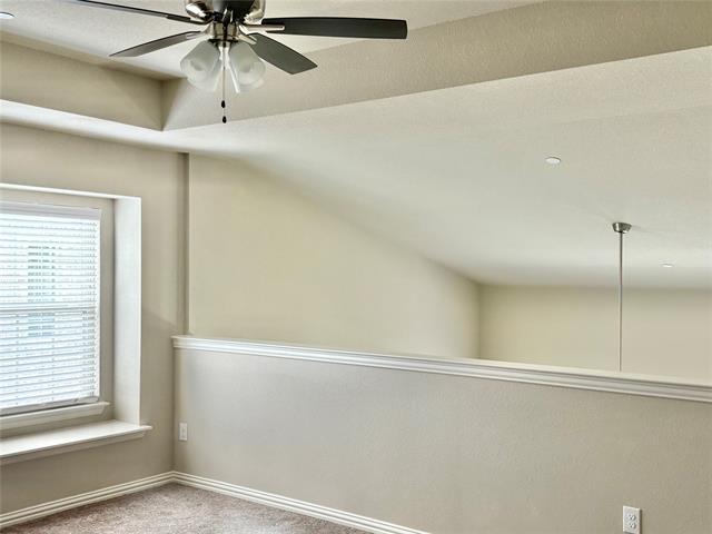 Building Photo - 3100 Solana Cir