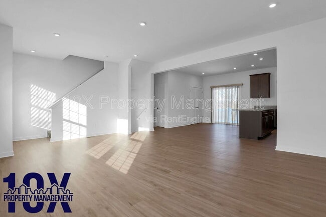 Building Photo - 3246 Mackinac Dr