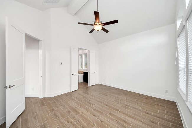 Building Photo - 25026 Midnight Willow Dr