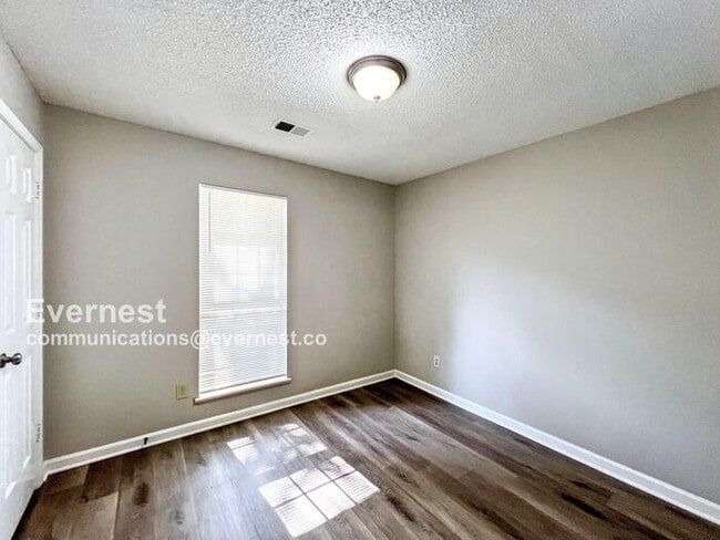 Building Photo - 3772 Beckman Dr