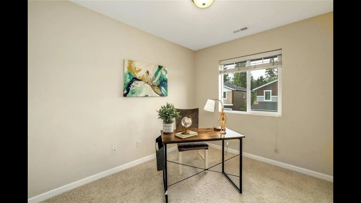 Building Photo - 17707 33rd Dr SE