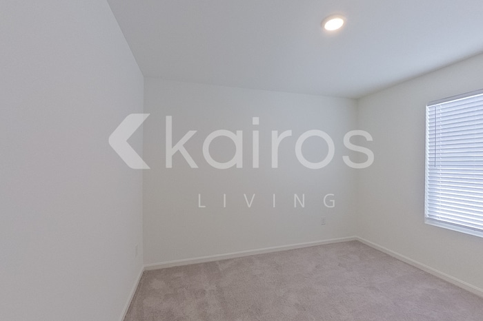 Building Photo - 167 Shelton Rd