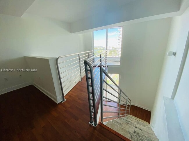 Building Photo - 6362 Collins Ave