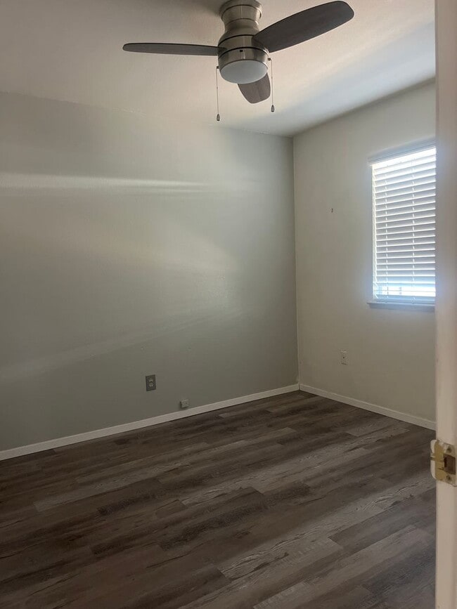 Building Photo - This rental won't last long. Don't miss ou...