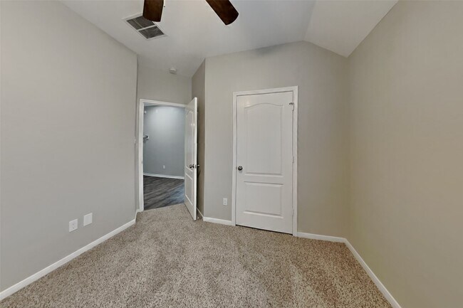 Building Photo - 19223 Opul Trails Ct