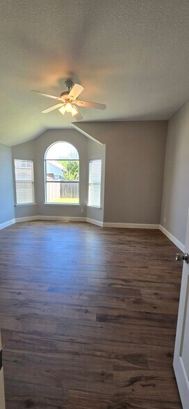 Building Photo - 10309 Fawn Meadow Ct