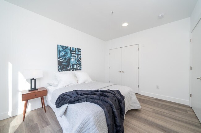 Building Photo - 1410 Palisade Ave