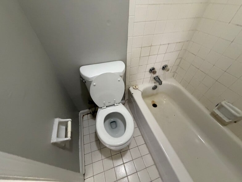 Building Photo - 4169 Double Tree St