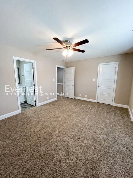 Building Photo - 3385 Polly Dr