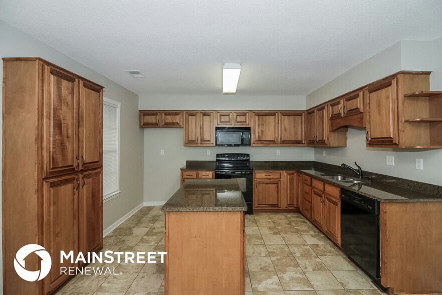 Building Photo - 1086 Trappers Cove