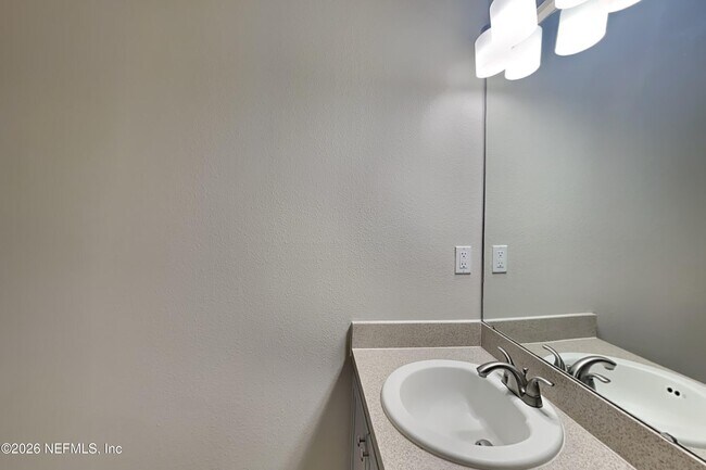 Building Photo - 137 Brays Island Ln
