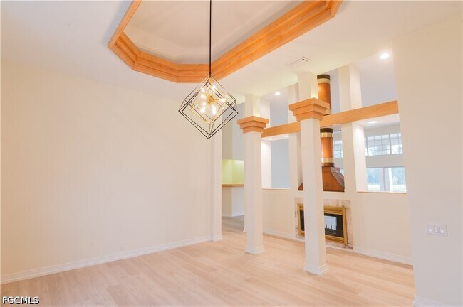 Building Photo - 15200 Sweetwater Ct