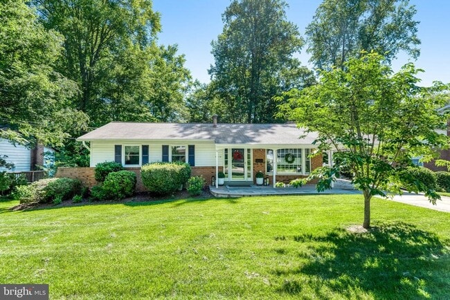 Building Photo - 5019 Fleming Dr
