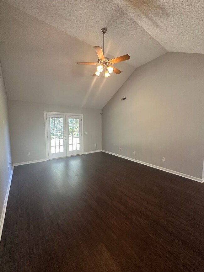Building Photo - Wintergreen Subdivision